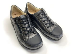 �N���[��