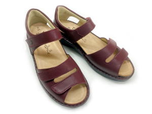 �N���[��